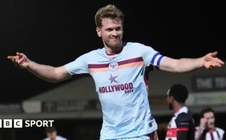 Brentford Dominates Grimsby Town 5-0, Advances to Carabao Cup Quarter-Finals