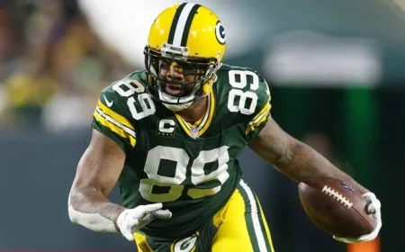 Broncos Evaluate Veteran TE Marcedes Lewis, 41