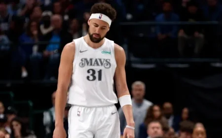 Mavericks Consider Releasing Warriors Legend Amid Career-Worst Performance