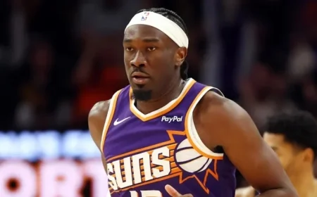 Suns Revamp Starting Lineup Against Grizzlies