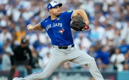 Blue Jays’ Scherzer Shines, Pitches into Fifth in World Series Game 3