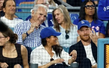 Dodgers Legend Sandy Koufax Sits Behind Royals at World Series