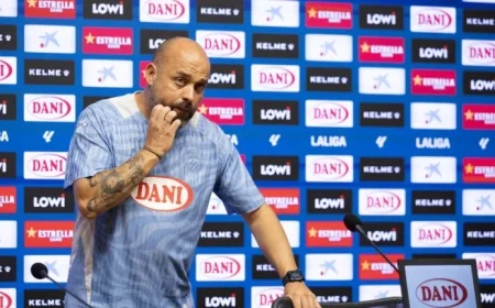 Manolo González Warns of Major Disappointment if Team Fails Tomorrow