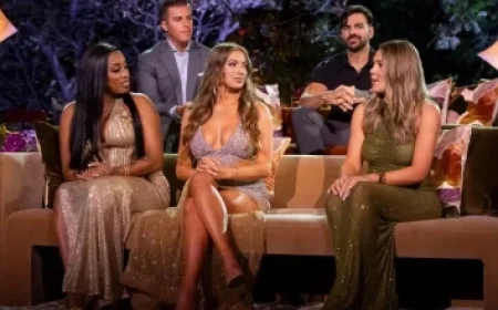 Broadway Review: Laurie Metcalf Shines as an Abrasive Aunt in ‘Little Bear Ridge Road’