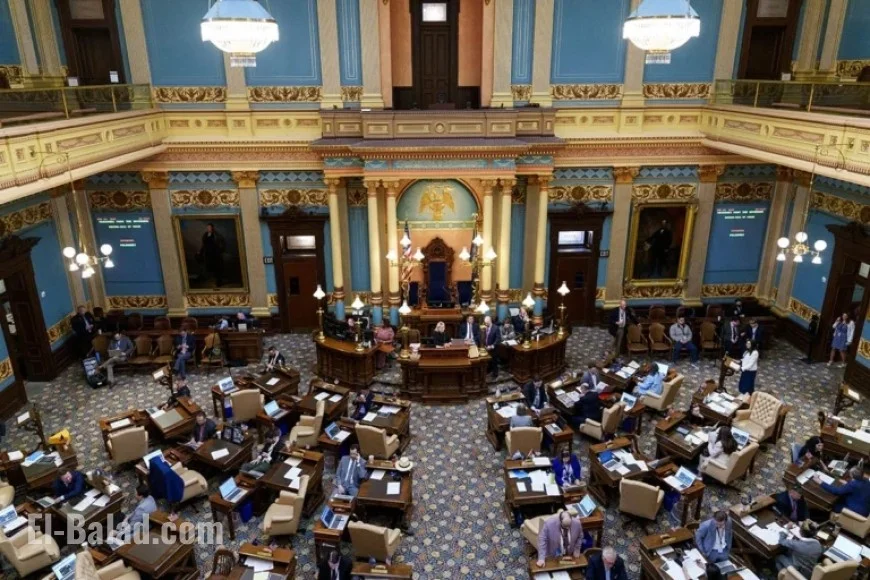 Michigan Budget Boosts: Free School Meals, $10K per Student, $2B for Roads