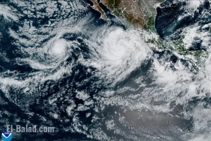 Ouragan Approche la Côte Ouest du Mexique