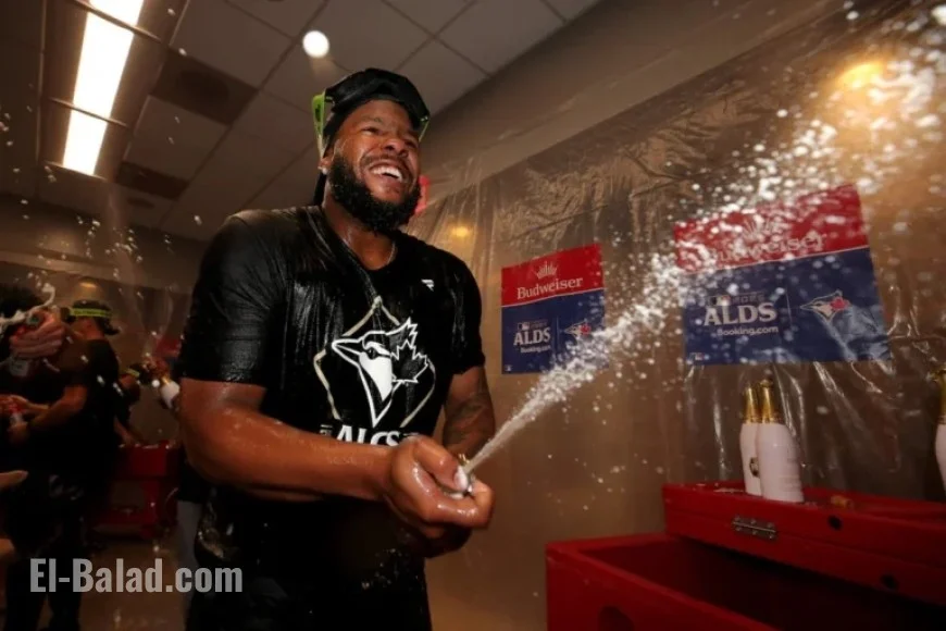 Blue Jays’ Schneider, Guerrero Celebrate Yankees’ Loss with Humorous Jab