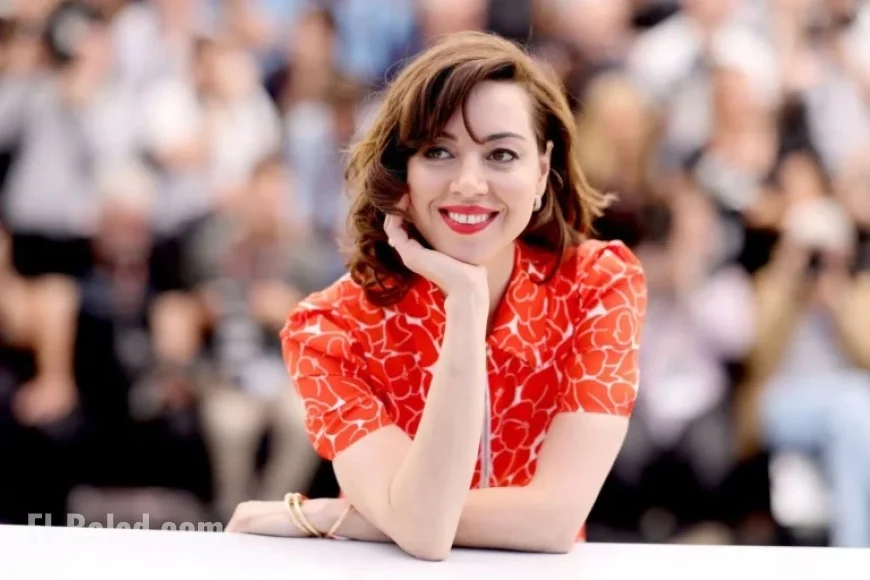 Aubrey Plaza Shares Her Unique Christmas Morning Tradition