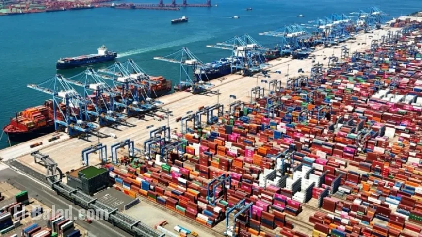 China Resolutely Opposes Trump’s 100% Tariff Threat