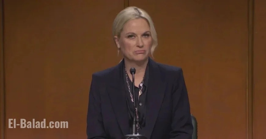 Amy Poehler Shines as Combative Pam Bondi on SNL, Tina Fey Appears
