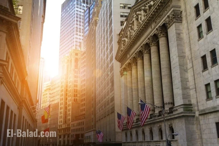 Wall Street Surges on Earnings Growth; Gold Reaches $4.2K