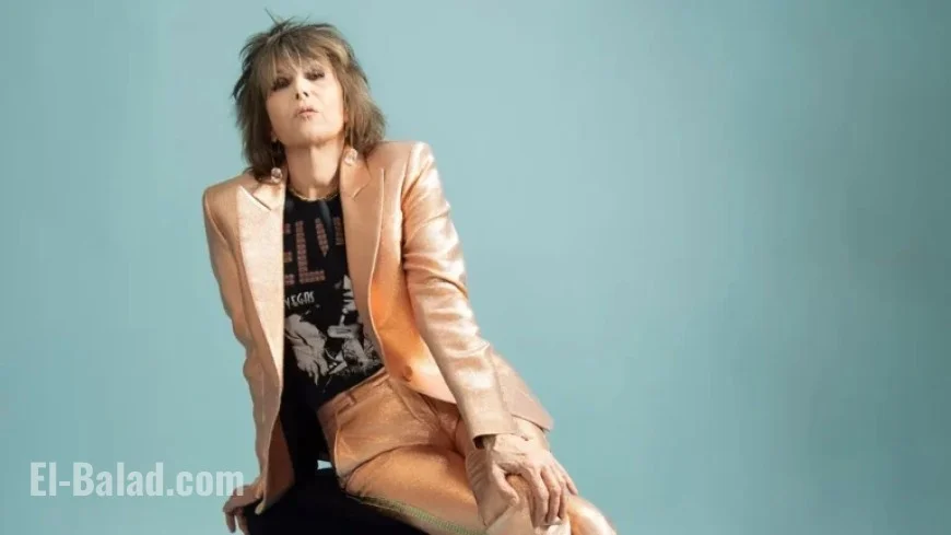 Chrissie Hynde Collaborates with Stars on New Covers Album: A Review