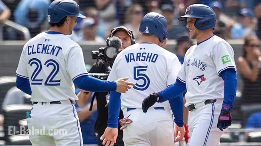Clement and Gimenez Make Blue Jays Clubhouse Feel Like Home