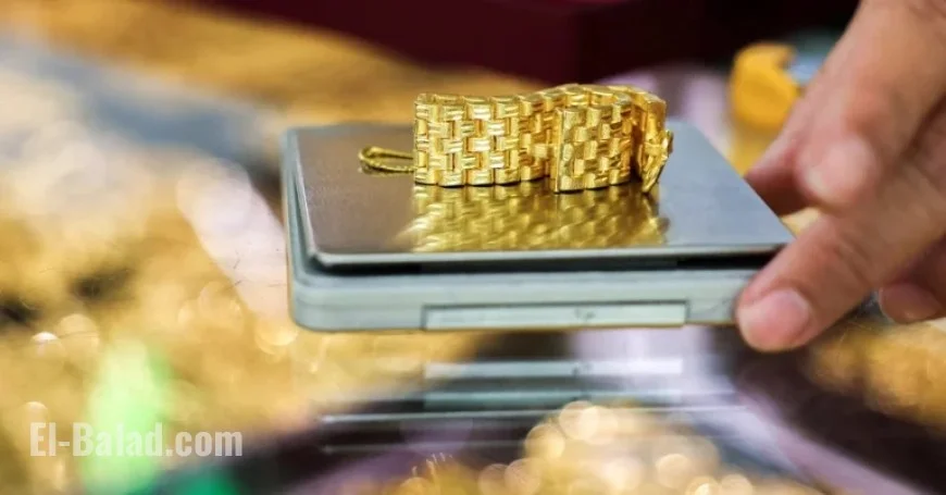Bank Stocks Plummet Amid US Lender Concerns; Gold Reaches New High