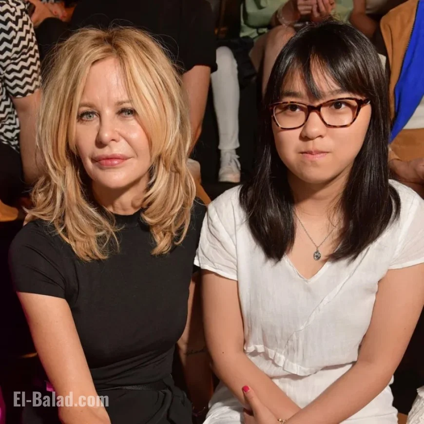 Meg Ryan and 21-Year-Old Daughter Daisy Step Out in Rare Appearance