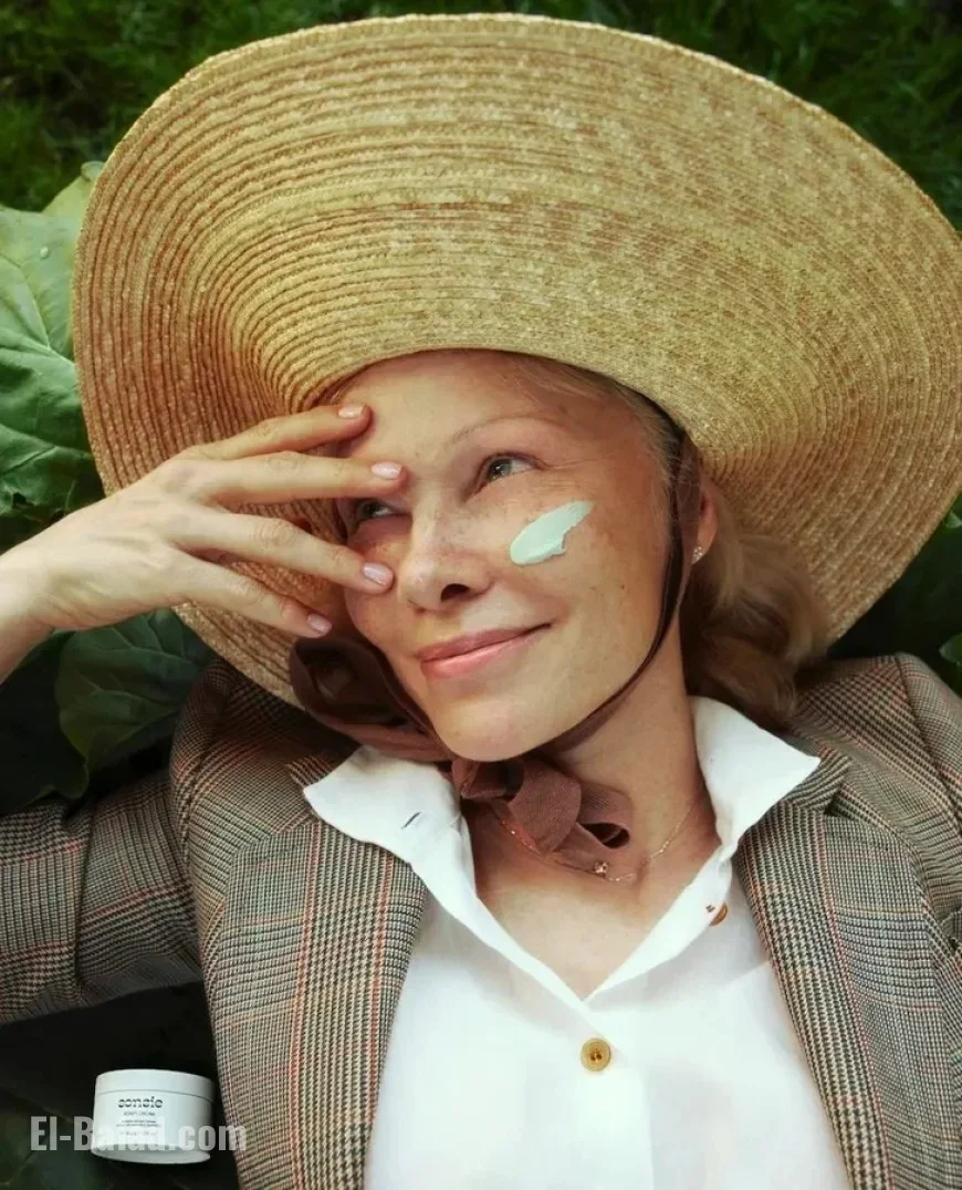 Pamela Anderson Builds Sonsie Embracing Joyful Beauty
