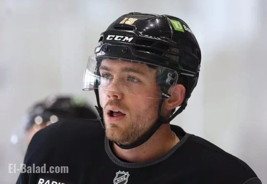 Bruins Shake Up Forward Lines: Johnny Beecher Receives NHL Call-Up