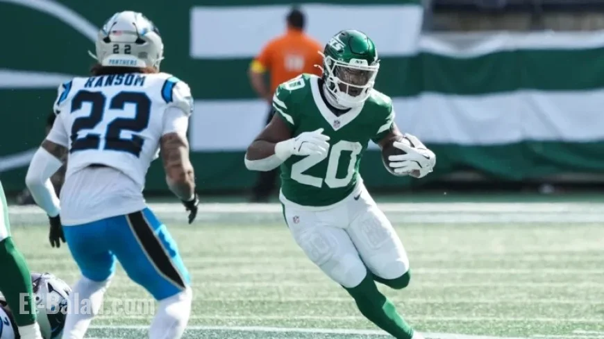 Jets’ Breece Hall Exits Game Injured Amidst Swirling Trade Rumors