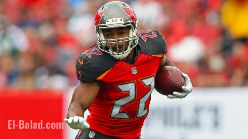 Former Bucs All-Pro RB Martin Dies at Age 36