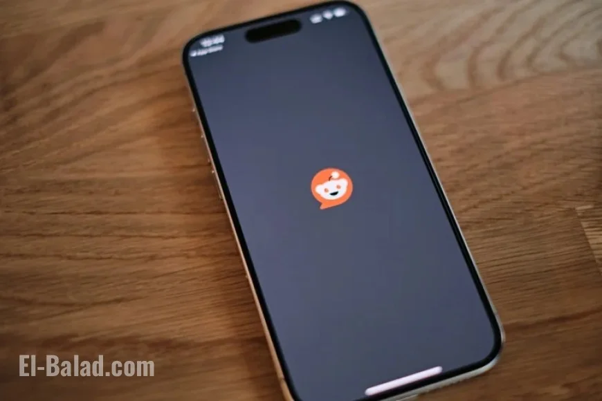 Reddit’s AI Recommends Heroin to Users