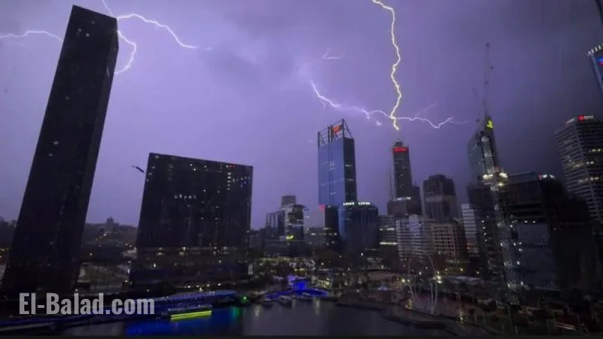 Melbourne Weather Warning: Destructive Winds for Victoria as Sydney Swelters and Summer Heat Risk Rises