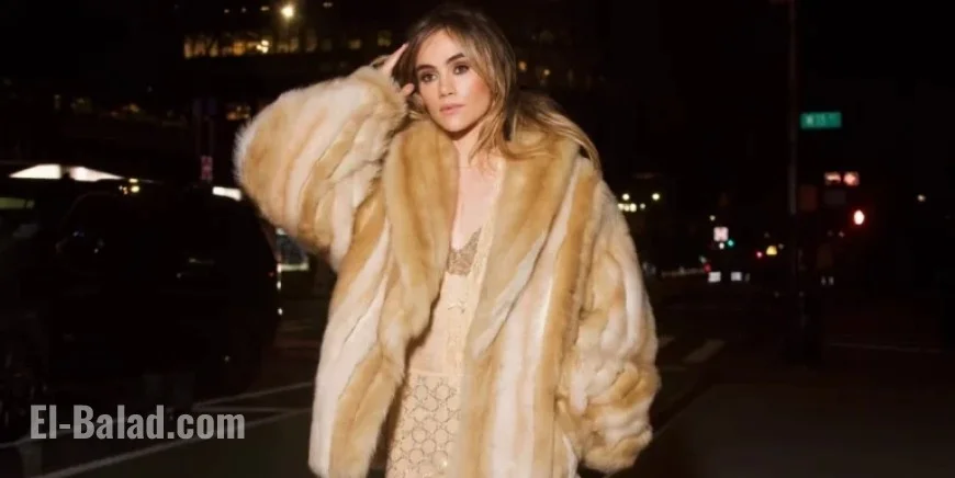 Suki Waterhouse Transitions Seamlessly from Stage to Dinner in NYC
