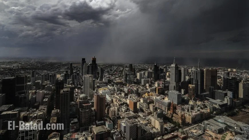 Weather warnings Melbourne today: damaging to locally destructive winds, power outage risk, and travel advice