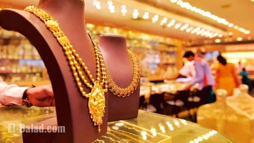 Gold Prices Plunge to ₹128,000; Silver Drops ₹327 on Diwali 2025