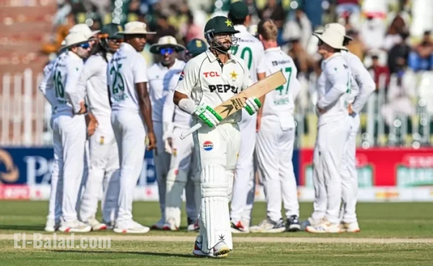 Pakistan Gains 23-Run Lead Against South Africa on Day 3 of 2nd Test
