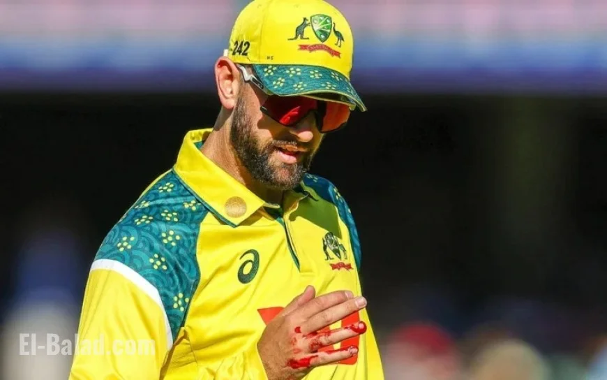 Matt Short Exits with Bleeding Fingers in AUS vs IND Second ODI 2025