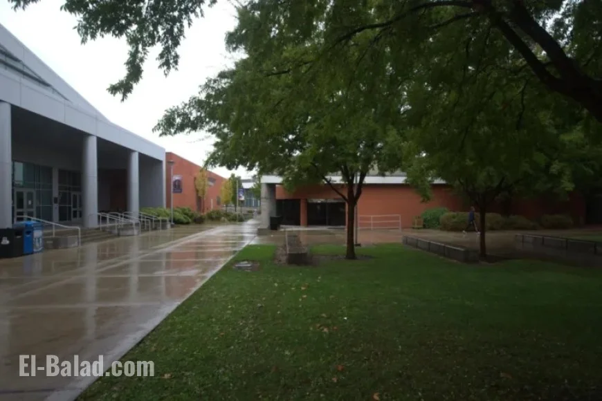 Two Los Rios Campuses to Close Bookstores