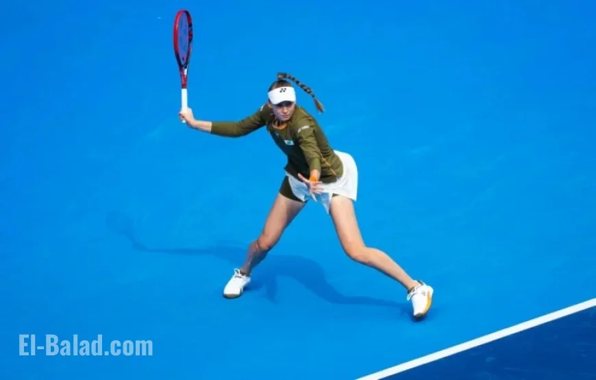 Rybakina Advances to Tokyo Semifinals, Secures WTA Finals Spot with Mboko Victory