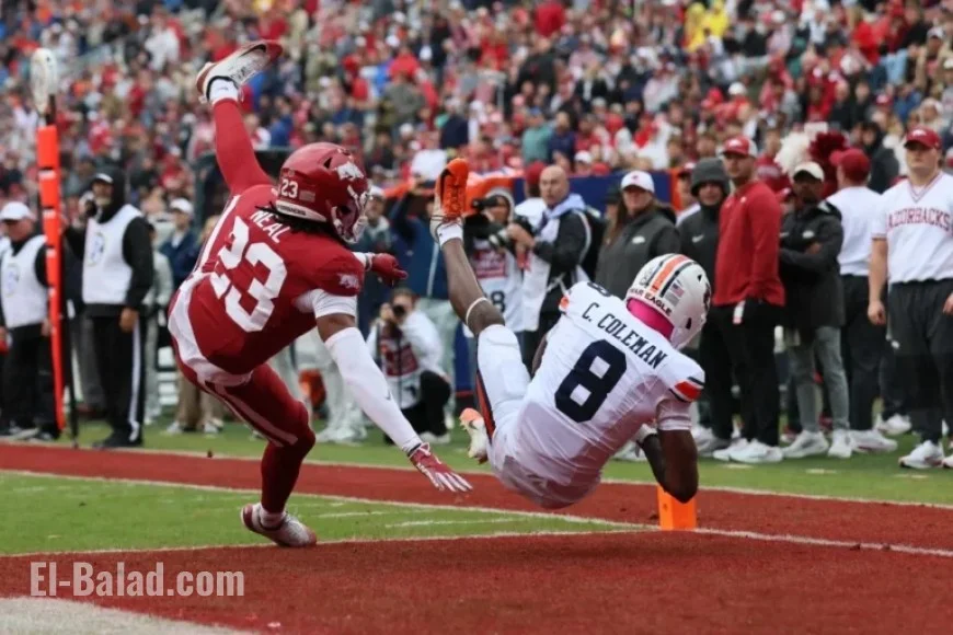 Auburn’s Cam Coleman Leaves Arkansas Game Due to Injury