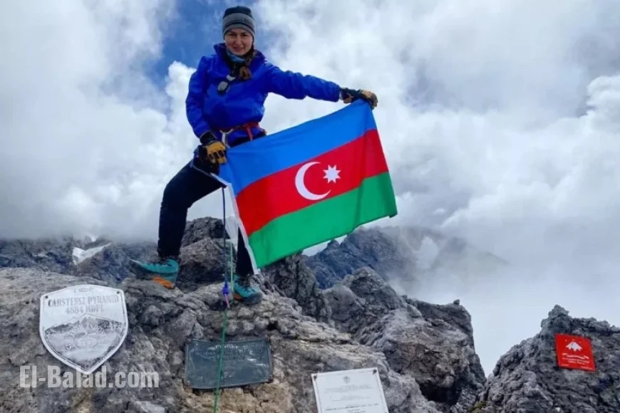 Azerbaijani Climber Triumphs at Indonesia’s Puncak Jaya Summit – PHOTO