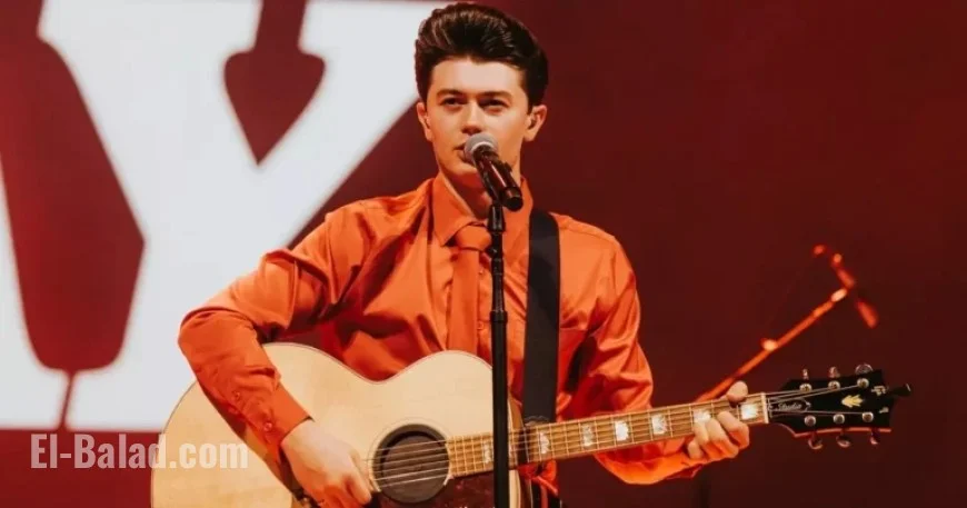 Singer Transitions from Bury Market Busker to Supporting Major US Pop Star Tour