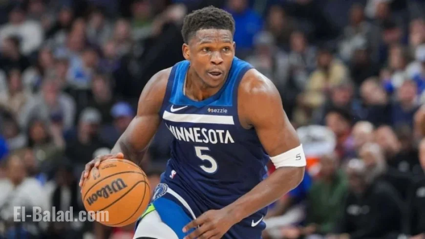Wolves’ Edwards Departs After Hamstring Tightness