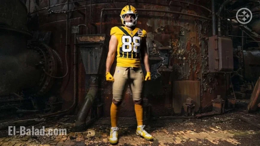 Steelers Don Retro 1933 Uniforms Against Packers