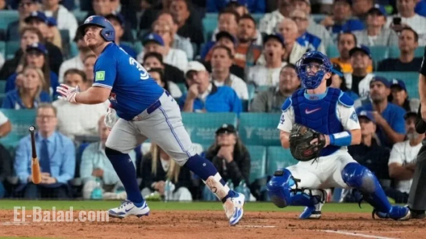 Alejandro Kirk Ties Mexican Playoff Home Run Record in 2025 World Series