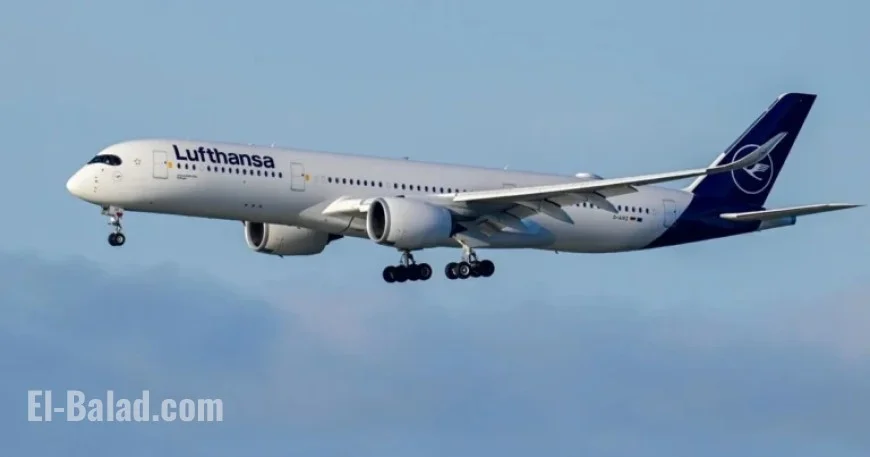 Man Allegedly Stabs Two Teens with Metal Fork on Chicago-Germany Flight