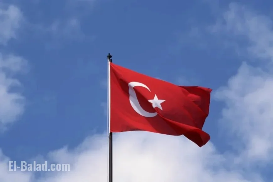Earthquake Strikes Turkey: 22 Injured, Buildings Collapse