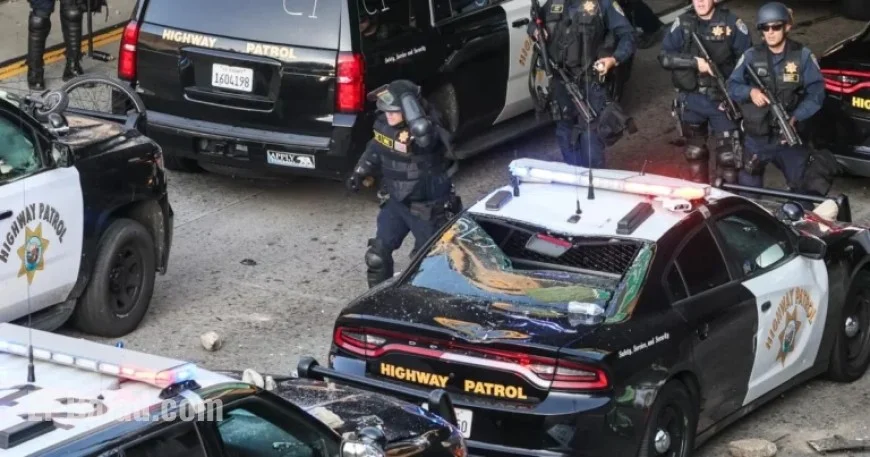 Feds Charge 12 in Arson, Attacks at Immigration Protests