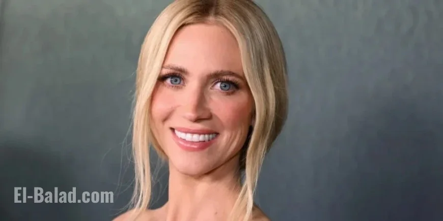 Brittany Snow Confirms Fans’ Suspicions of Romance with Malin Åkerman