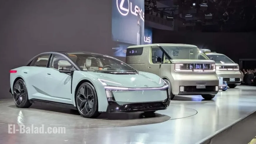 Japan Unveils Futuristic Cars, Missing a Key Element
