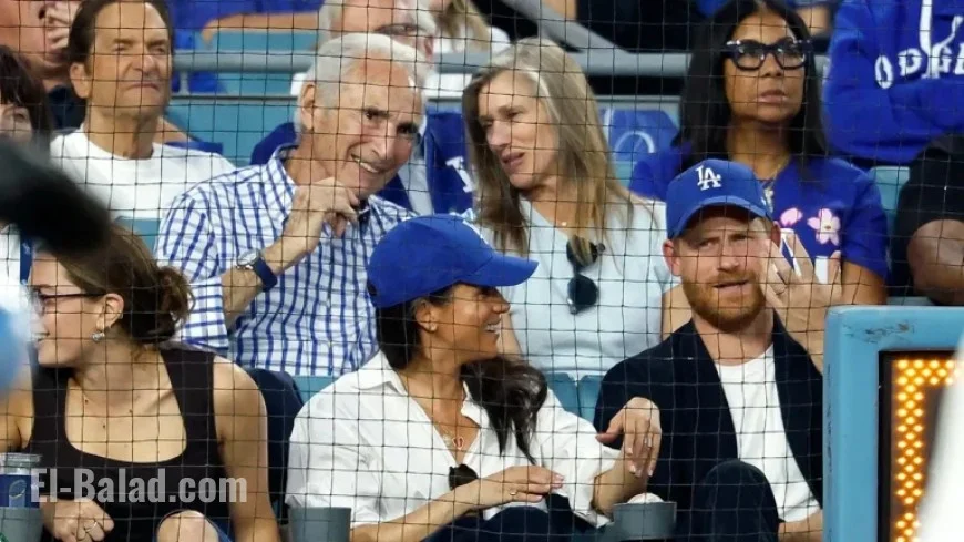 Dodgers Legend Sandy Koufax Sits Behind Royals at World Series