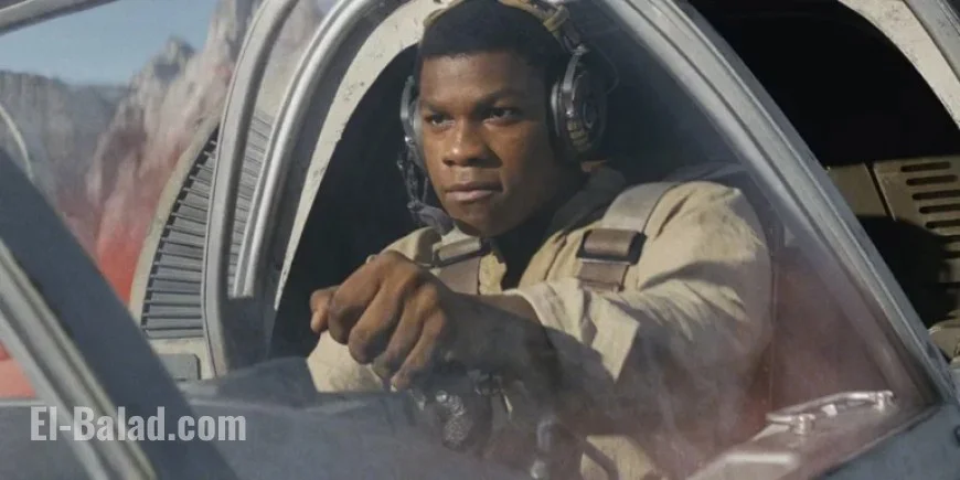 John Boyega Critiques Star Wars but Praises Star Trek for One Aspect