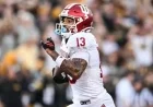 Elijah Sarratt exits early vs. Maryland with hamstring scare; Indiana star’s status upgraded on sideline