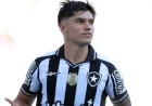 Botafogo Announces Squad for Vasco Clash with Savarino, Correa, Marçal Returns