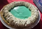 Review: Taco Bell’s Mountain Dew Baja Blast Pie – A Unique Flavor Experience
