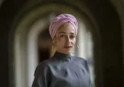Zadie Smith Masterfully Navigates Self-Reflection and Ambiguity