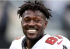 Antonio Brown Allegedly Makes Bizarre Error Leading to Capture